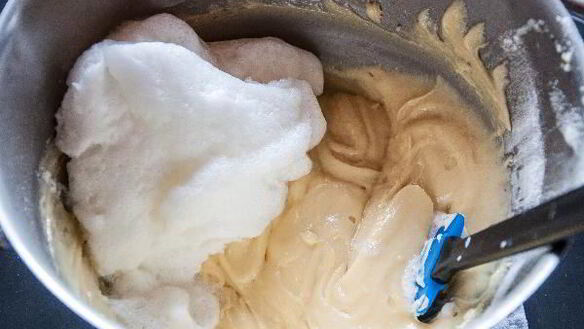 ШАГ 6. пирог на твороге с клубникой