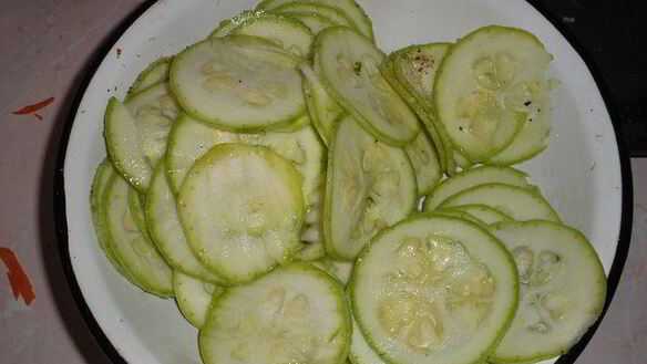 ШАГ 4. пирог с кабачками и фетой на основе из риса