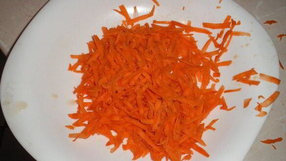 ШАГ 5. пирог с кабачками и фетой на основе из риса