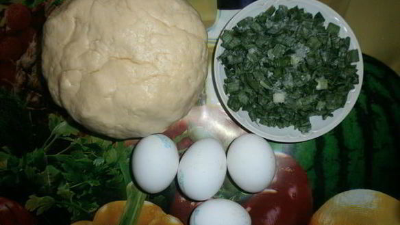 ШАГ 8. пирог с хрущевского теста с омлетом