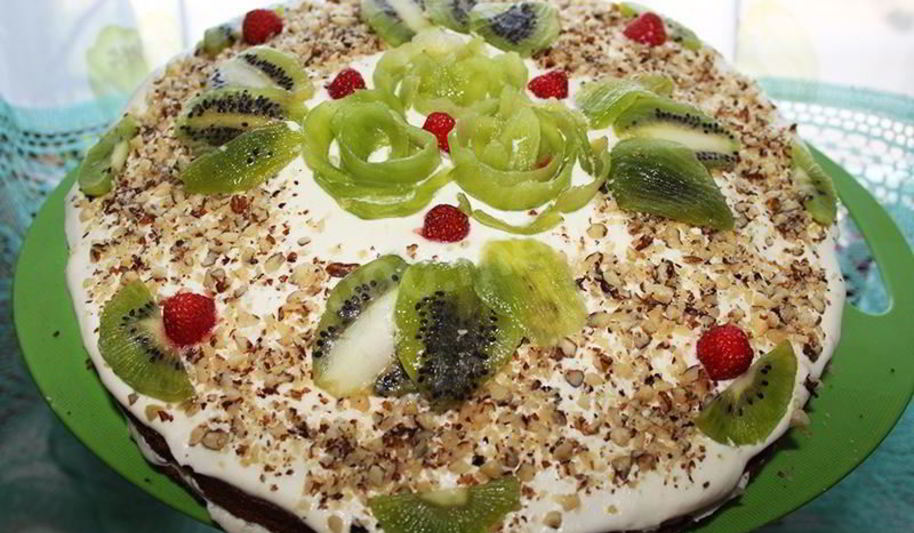 Рецепт пирог с киви и клубникой