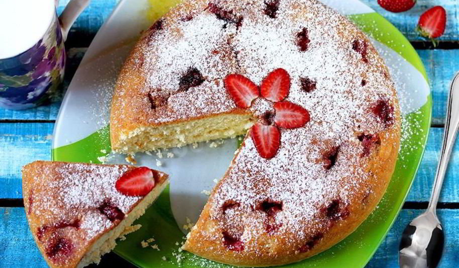 Рецепт пирог с клубникой в мультиварке
