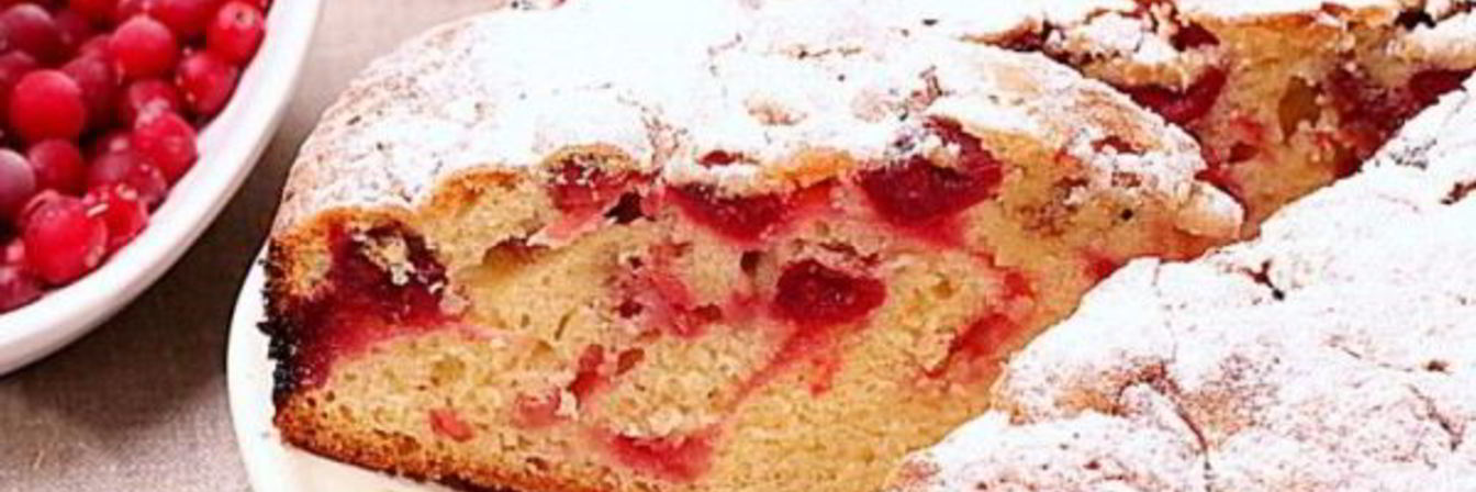 Пирог с клюквой