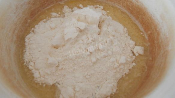 ШАГ 4. пирог с мойвой