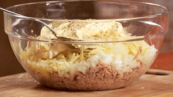 ШАГ 3. пирог с тунцом