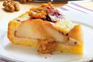 Пирог с творогом и грушей