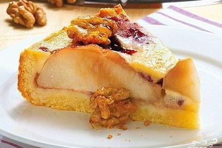 Пирог с творогом и грушей