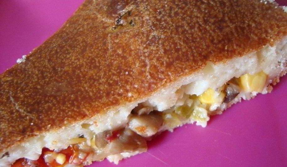 Рецепт пирог с вешенками и кукурузой