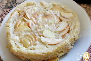 Пирог с яблоками и фруктовым пюре