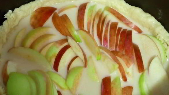 ШАГ 5. пирог с яблоками и фруктовым пюре