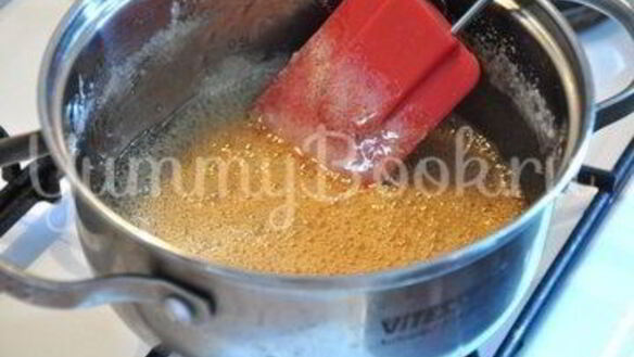 ШАГ 4. пирог с яблоками, карамелью и шоколадом