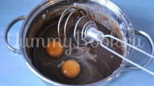 ШАГ 7. пирог с яблоками, карамелью и шоколадом