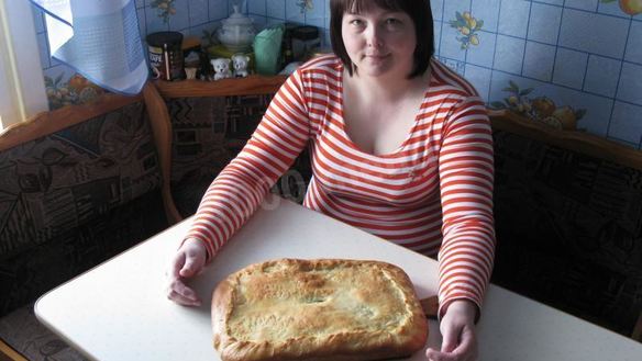 ШАГ 7. пирог со свежемороженой мойвой и луком на дрожжах