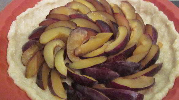 ШАГ 6. сливовый пирог под хрустящей корочкой