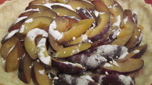 ШАГ 7. сливовый пирог под хрустящей корочкой