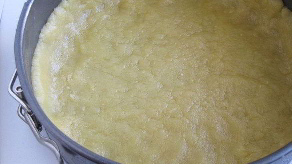 ШАГ 5. сливовый пирог с миндалем