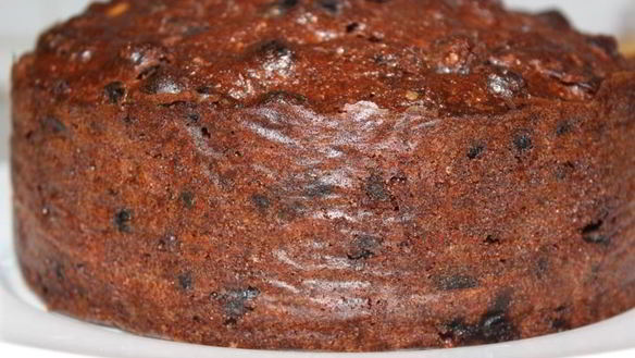 ШАГ 10. темный пирог с цукатами и орехами