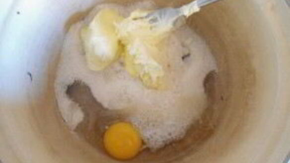 ШАГ 2. тертый пирог со смородиной