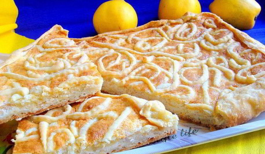 Рецепт творожно-белковый пирог с айвой