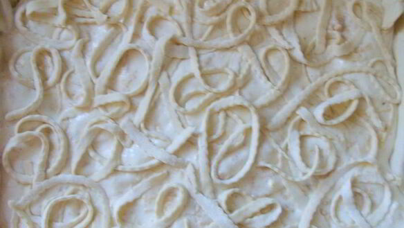 ШАГ 6. творожно-белковый пирог с айвой