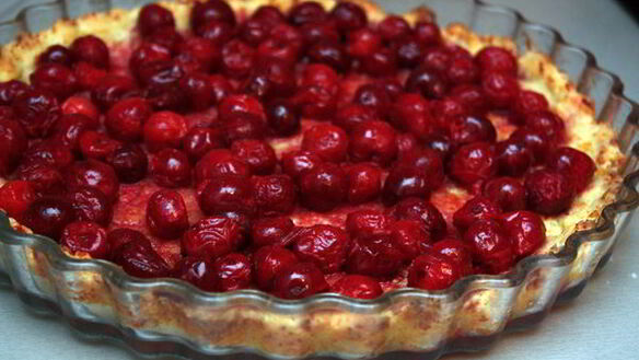 ШАГ 5. вишневый пирог из творожного теста