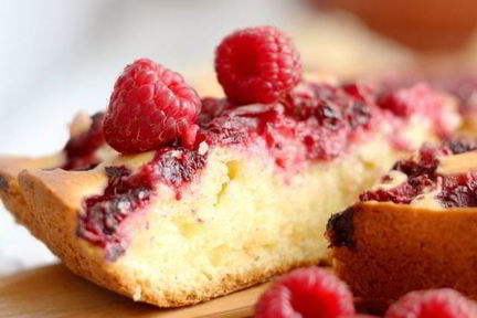Ягодный пирог с творогом