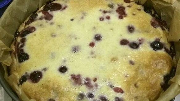 ШАГ 8. заливной пирог с ягодами