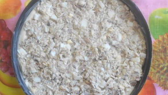 ШАГ 7. заливной рыбный пирог с рыбными консервами