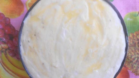 ШАГ 8. заливной рыбный пирог с рыбными консервами