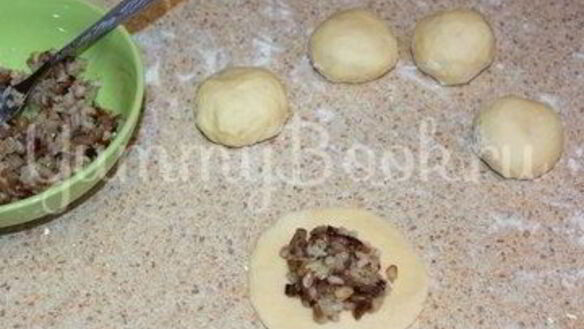 ШАГ 3. домашние пирожки с грибами