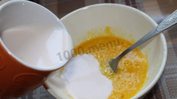 ШАГ 4. дрожжевые пирожки с ягодами в духовке