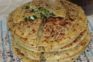 Кутабы с сыром и зеленью