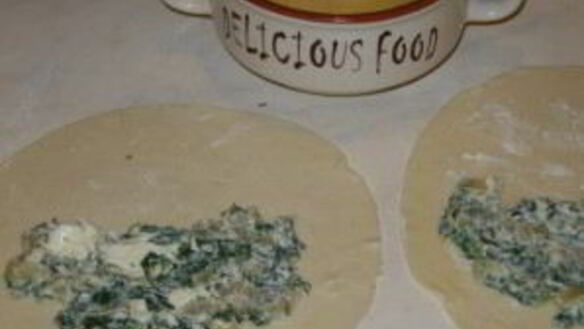 ШАГ 5. кутабы с сыром и зеленью