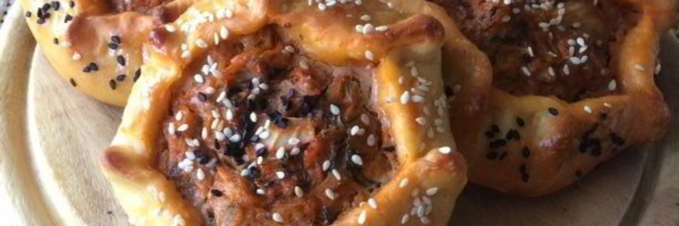 Открытые пирожки с капустой