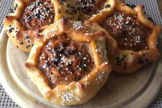 Открытые пирожки с капустой