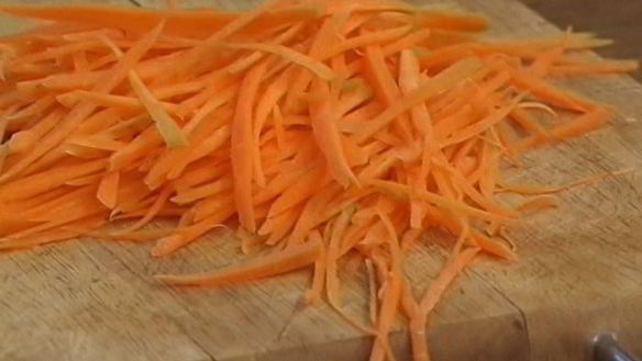 ШАГ 3. пирожки из лаваша с курицей и капустой