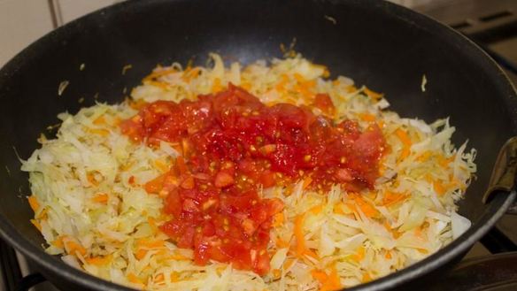 ШАГ 8. пирожки из ржаной муки с капустой в духовке