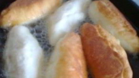 ШАГ 10. пирожки на кефире с мясом