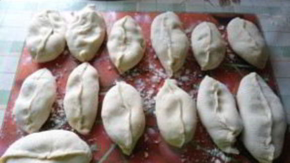 ШАГ 3. пирожки с грибами солеными