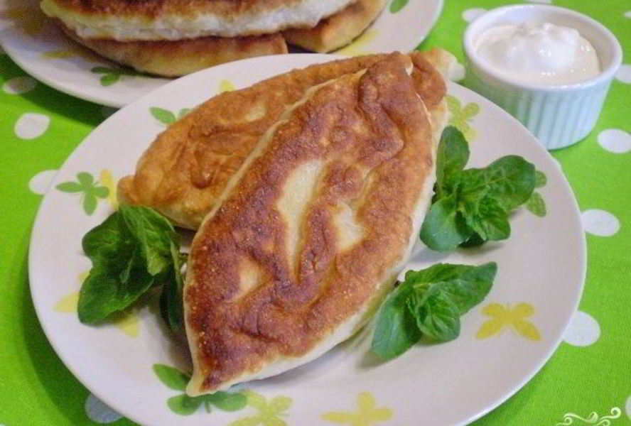 Пирожки с капустой и грибами жареные