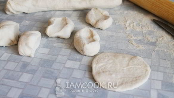 ШАГ 8. пирожки с капустой и мясом в духовке