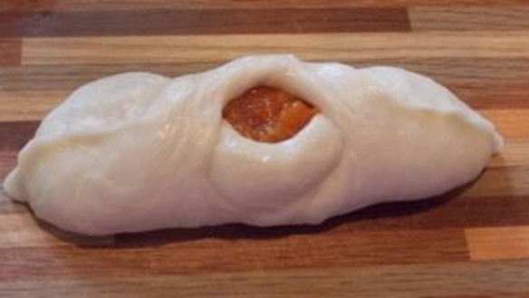 ШАГ 9. пирожки с курагой в духовке