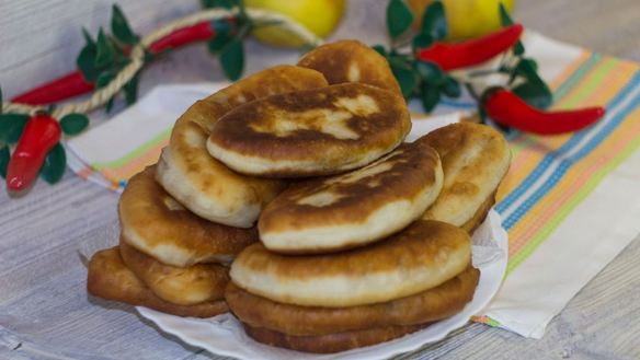 ШАГ 24. пирожки с квашеной капустой жареные