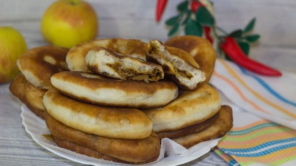 ШАГ 25. пирожки с квашеной капустой жареные