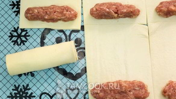 ШАГ 7. пирожки с мясом из слоеного теста в духовке