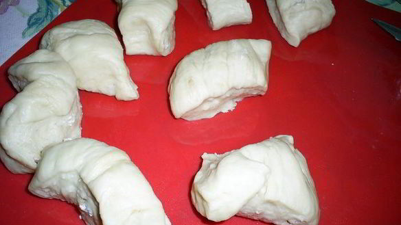 ШАГ 4. пирожки с начинкой из куриной печенки