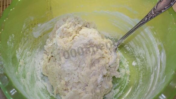 ШАГ 8. пирожки с сосиской в духовке гусеницы