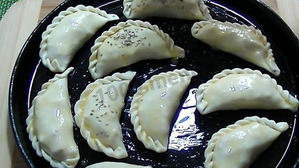 ШАГ 12. пирожки с ветчиной и сыром