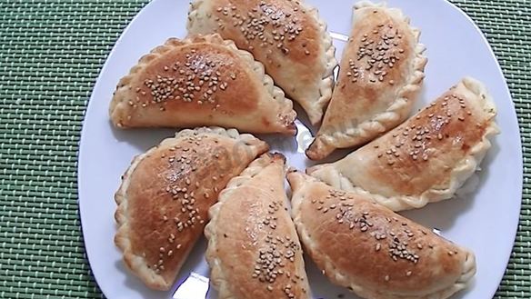 ШАГ 13. пирожки с ветчиной и сыром