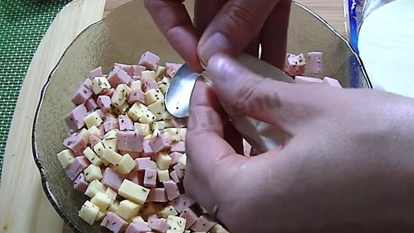 ШАГ 6. пирожки с ветчиной и сыром